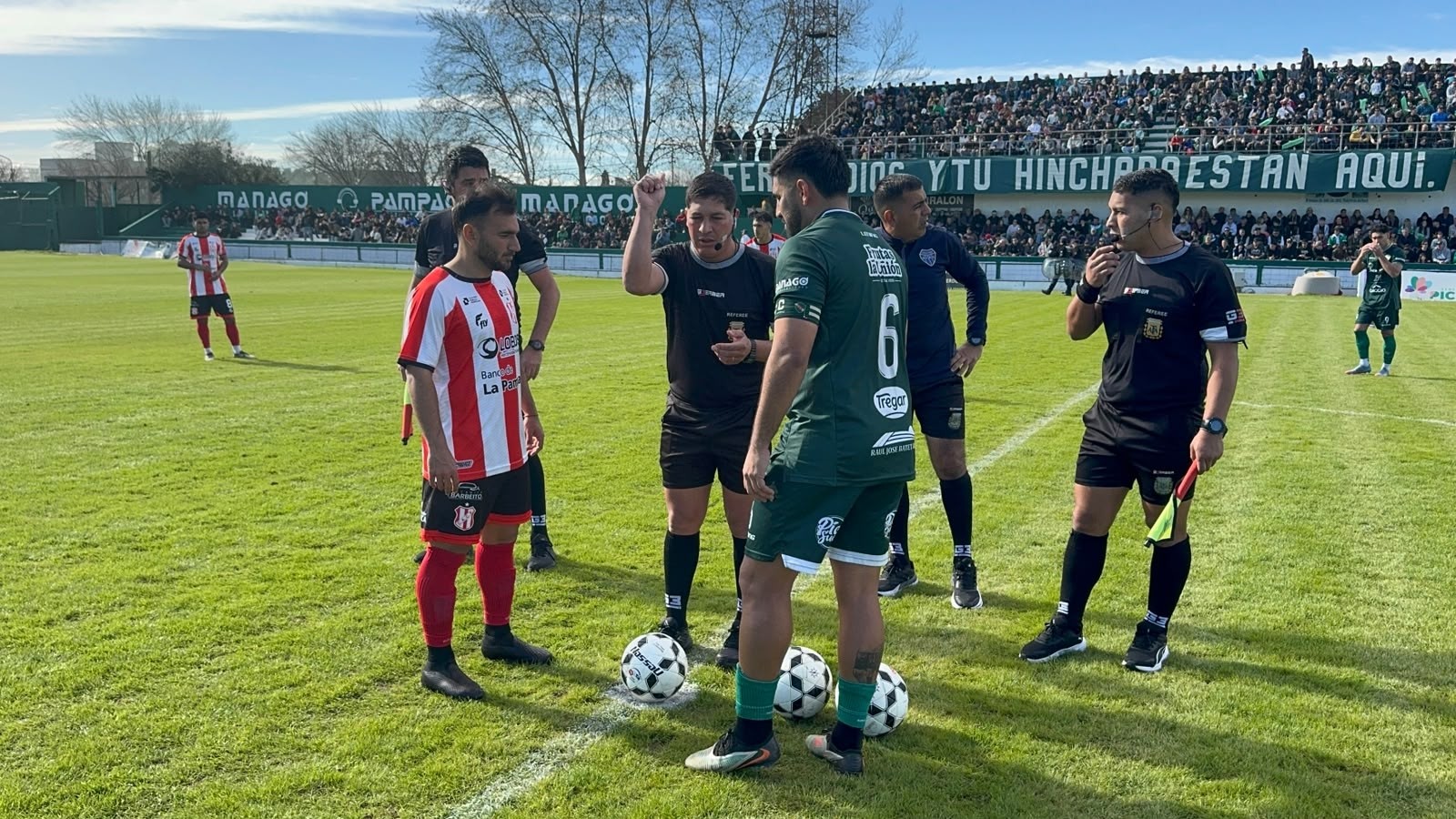 Todo abierto entre Ferro y Costa: la primera final terminó en empate