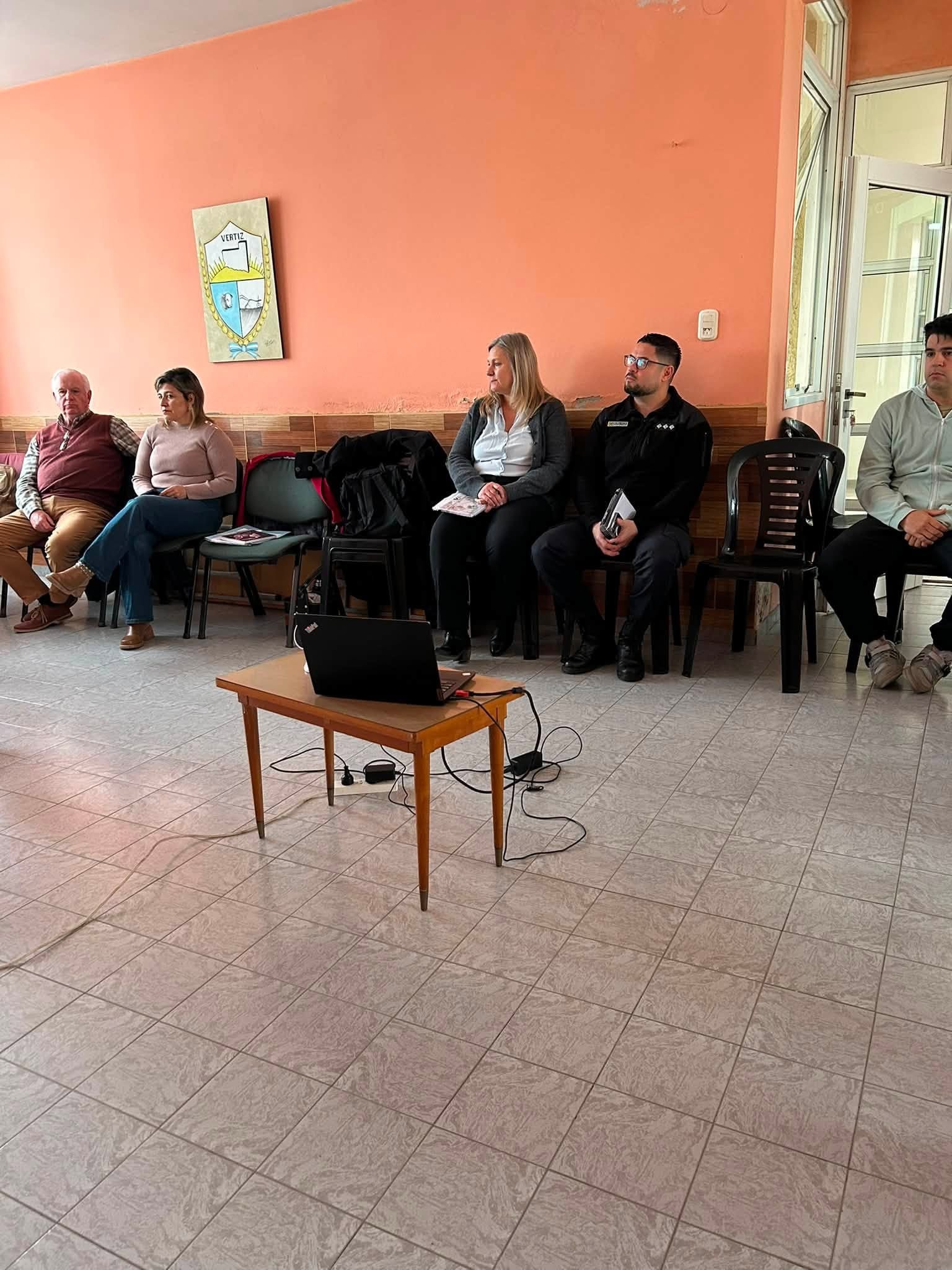 Vértiz realizó un encuentro sobre salud mental y consumos problemáticos