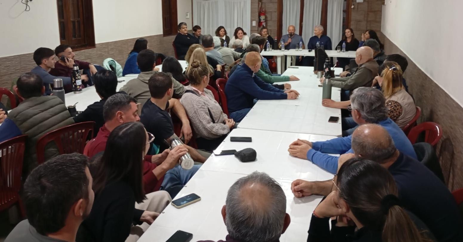 Villa Mirasol fue sede de una cumbre del PJ para fortalecer el armado en el norte pampeano