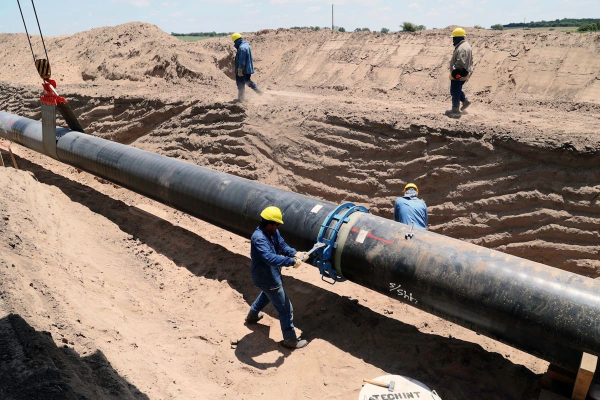 YPF presentó el mayor proyecto bajo el RIGI: una inversión de US$51.000 millones para exportar GNL desde Vaca Muerta